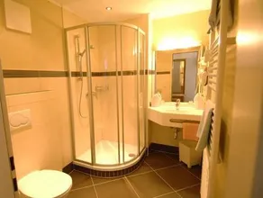ARBOR Hotel & Apartments - Image 2