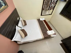 Vrindavan Comfort Inn - Image 3