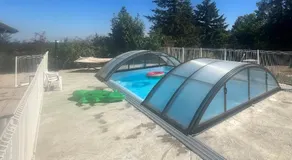 GiTE ATYPIQUE AVEC PISCINE COUVERTE en été - Image 2