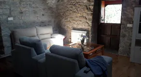 Ca Rifo, casa rural en Asturias, puerta de Somiedo a orillas del río Narcea - Image 2