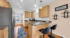 Quiet & Spacious 3BR Oakland House - Image 2