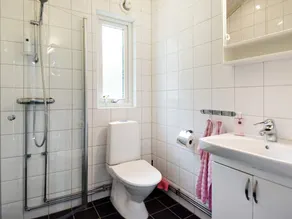 4 person holiday home in Brålanda - Image 3