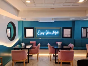 Opal House Hotel & Restaurant - Image 4