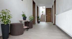 Five House - Image 4