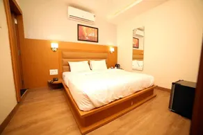 Banyan hotel and restro - Image 3
