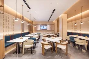 Atour Hotel Beijing Zhongguancun Xueyuan Bridge Metro Station - Image 3