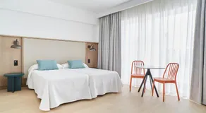Excelsior Estudios & Apartamentos - Image 2