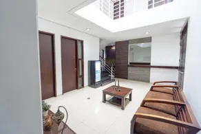 OYO 1953 Residence Stasiun Tebet Syariah - Image 2
