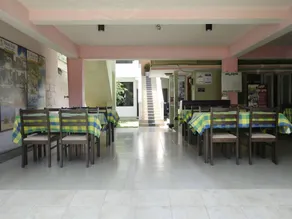 Budget Ocean View tourist guest house at Negombo beach near the airport - Image 4