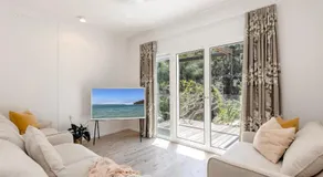 Luxury Beach Shack With Pool and Short Walk To Beach - Image 2