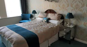Promenade Apartments - Image 2