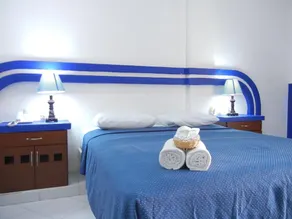  Plaza Almendros Hotel Isla Mujeres - Image 2