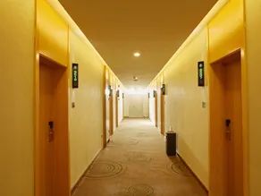 GreenTree Inn Huayin Huashan Town Huashan Scenicspot Express Hotel - Image 4