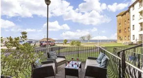 Bellevue Apartment - Image 3