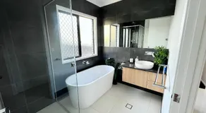 Plantation Retreat 4 Bedroom Modern Home - Image 2