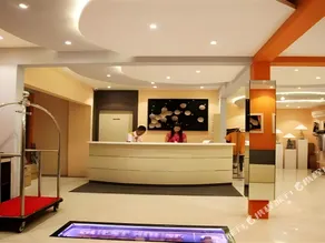 Bintang Tiga Guest House - Image 3