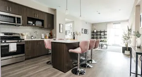 Elegant 2BD WeHo Apartment - Image 2