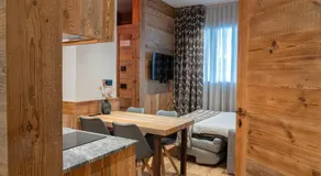 Fior di Roccia Apartments- in centro Cervinia, sauna privata, Matterhorn dream - Image 2