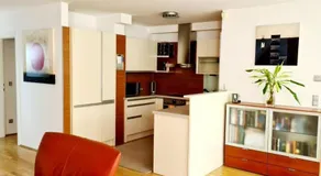 luxury 4 bedroom roof apt with 3 balconies & view - Image 5