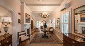 Old Town Manor - Image 2