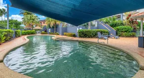 Escape Ordinary Stay Somewhere Exceptional - Waterfront 3 Bedroom Cairns Condo - Image 4