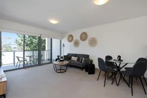 Elegant 2-bed Apartment With Balcony - Image 3
