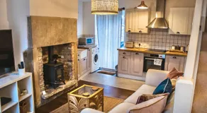 Spa Garden Cottage - Upper Hopton - Image 4