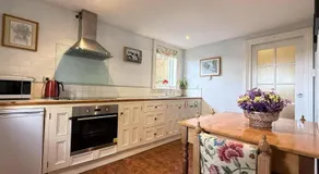 Elsmere Heritage Gardens & Accom - Image 4