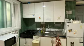 # Itaewon 10 minutes on foot # Hangangjin Station 3 minutes # Hannam Hot Place # Private Room 3 Person Single 2 - Image 4