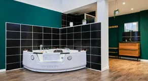NG Prestige - Nain I Suite Spa Privatif Premium I Jacuzzi - Sauna - Netflix - Projecteur - Image 4