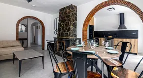 Villa Benajarafe with pool and parking - Image 2