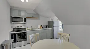 Suites on Seneca - Beautiful 1 Bedroom Apartment - Image 3