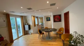 Beautiful Luxurious House with Cinema Ideal for Groups - Image 4