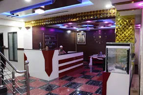 Metro Hotel - Image 2