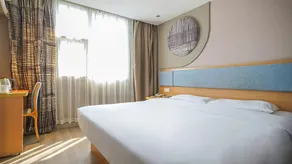 Hemei Hotel(Yuxi Nie Er Park Xiaomiao Street) - Image 2