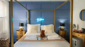 Harbour Inn - Image 2