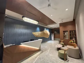 Hotel Krystal - Image 3