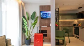 CENTRO Suites - Image 5