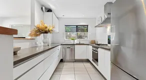 Seagrass - Pacific Ave - Tranquil Beautifully Styled Home - Image 4