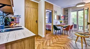 Apartament Podróżniczy z prywatną Sauną blisko Elementsa - 5D Apartments - Image 4
