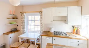 5 Coastguard Cottages - Image 5