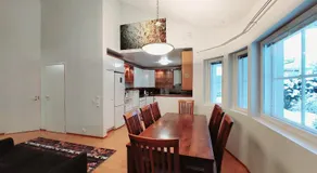 Semi-detached house with sauna & yard near city center - Image 5