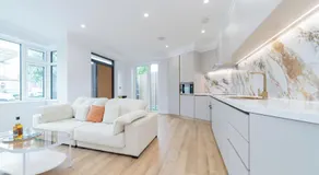 Modern 2 BR Garden Flat Easy Access to Wimbledon with WIFI and Parking - Image 3
