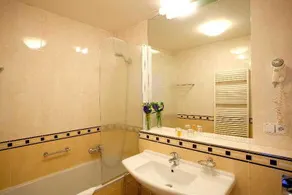 Anna Hotel - Image 4