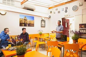 Auberge Internationale des Jeunes - Image 4