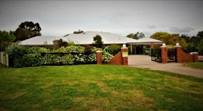 Barklysuites Apartments - Image 4