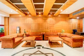 Super Townhouse Padav Square Gwalior Formerly Hotel Shelter - Image 4