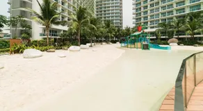Cozy Green 1 BR unit with Balcony Azure Bahamas South - Image 2