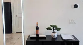 Luxury, Sleek & Modern Vibes! 15 min to Downtown! - Image 2
