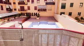 Apartamento, piscina y parking Granada Tico Medina - Image 5